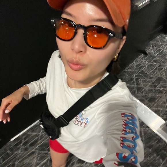 Meet your Posher, Grape - Picture 1 of 1